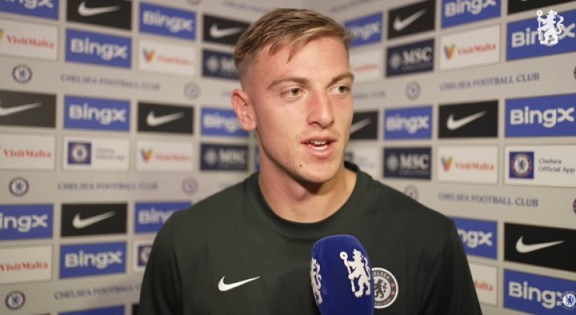 德拉普：能在所有球迷面前展示奖杯感觉真棒，满怀期待对水晶宫