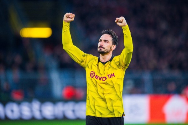 胡梅尔斯：告别战一切都很完美，再多踢一会儿体能就要撑不住了