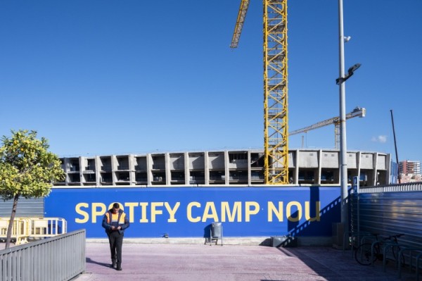 西媒：诺坎普球场翻新工程第一阶段，首次检查发现了200多处缺陷